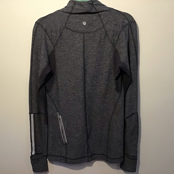 Women’s Lululemon Half Zip Long Sleeve. Color Gray, size 10 - Picture 2 of 4